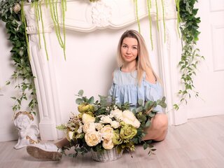 LeaSunn adult