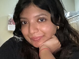 SriyasiGomes amateur